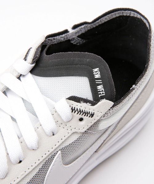 NIKE（ナイキ）の「NIKE/ナイキ ワッフル 1（スニーカー・レディース・ホワイト・25/24）」の11枚目の写真