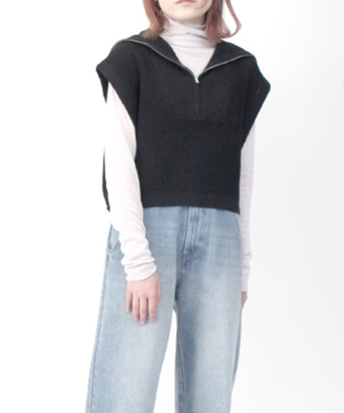 STYLEBLOCK（スタイルブロック）の「ワッフルニットハーフZIPショートトップス（ニット/セーター・レディース・ブラック/オフホワイト/グリーン/ライトベージュ・M）」の2枚目の写真
