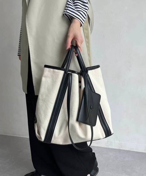 CAPRICIEUX LE'MAGE（カプリシューレマージュ）の「2WAYソフトトートバッグ（トートバッグ・レディース・ベージュ/オフホワイト・FREE）」の15枚目の写真