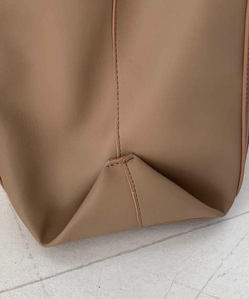 CAPRICIEUX LE'MAGE（カプリシューレマージュ）の「2WAYソフトトートバッグ（トートバッグ・レディース・ベージュ/オフホワイト・FREE）」の9枚目の写真