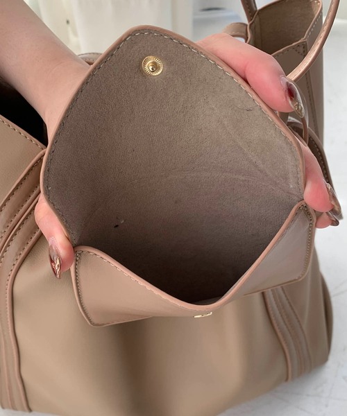 CAPRICIEUX LE'MAGE（カプリシューレマージュ）の「2WAYソフトトートバッグ（トートバッグ・レディース・ベージュ/オフホワイト・FREE）」の11枚目の写真