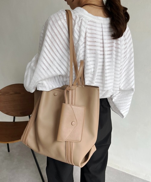 CAPRICIEUX LE'MAGE（カプリシューレマージュ）の「2WAYソフトトートバッグ（トートバッグ・レディース・ベージュ/オフホワイト・FREE）」の21枚目の写真