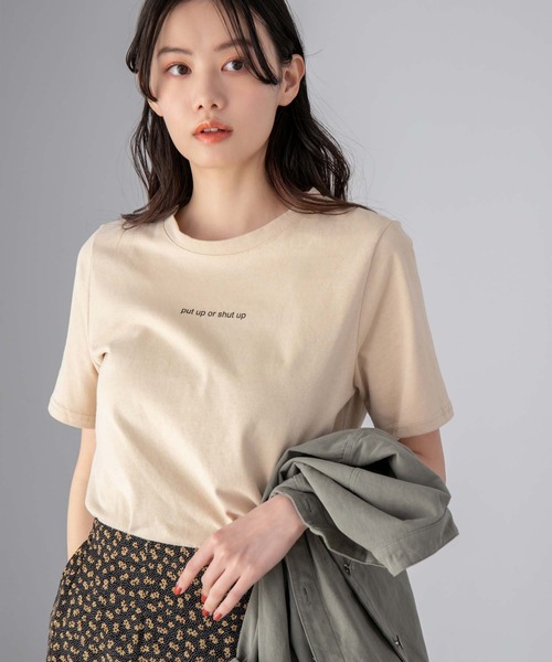 fifth（フィフス）の「フロントロゴTシャツ（Tシャツ/カットソー・レディース・ホワイト/ベージュ・M）」の2枚目の写真