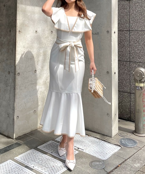 ROYAL PARTY（ロイヤルパーティー）の「バイカラーパイピングラッフルスリーブワンピース（ワンピース・レディース・オフホワイト/ブルー/ベージュ・FREE）」の7枚目の写真