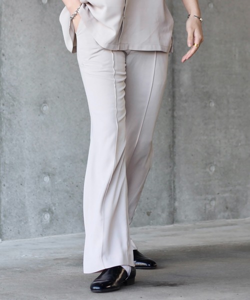 y/m by れぽすけ（イムバイレポスケ）の「センタープレスフレアパンツ（その他パンツ・メンズ・ブラック/ベージュ・MEDIUM/LARGE）」の11枚目の写真