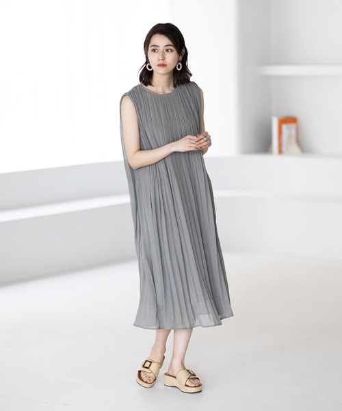 GeeRA(ジーラ)の「ベルトデザイン厚底サンダル(サンダル・レディース・ブラウン/アイボリー/ブラック・SMALL/X-LARGE/MEDIUM/LARGE)」の4枚目の写真