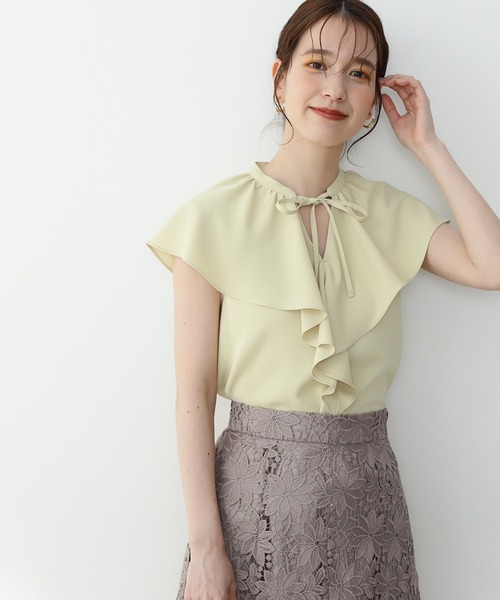 N.（N. Natural Beauty Basic）（エヌエヌナチュラルビューティーベーシック）の「◆フリルカラーブラウス（シャツ/ブラウス・レディース・ブルー/イエロー/ホワイト・MEDIUM）」の3枚目の写真