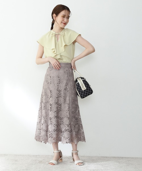 N.（N. Natural Beauty Basic）（エヌエヌナチュラルビューティーベーシック）の「◆フリルカラーブラウス（シャツ/ブラウス・レディース・ブルー/イエロー/ホワイト・MEDIUM）」の6枚目の写真