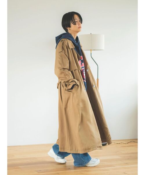 Ungrid(アングリッド)の「ルーズトレンチコート(トレンチコート・レディース・ベージュ/キャメル・SMALL/MEDIUM)」の2枚目の写真