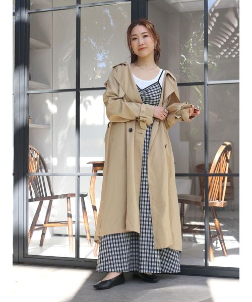 Ungrid(アングリッド)の「ルーズトレンチコート(トレンチコート・レディース・ベージュ/キャメル・SMALL/MEDIUM)」の11枚目の写真