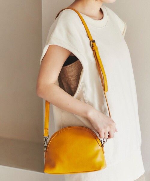 PINKO ハンドバッグ　ショルダーバッグ　黄色　イエロー　ハーフムーン　バッグ ハーフムーンショルダー 1530 H.62 アッシュソワソンドゥ | ハーフ