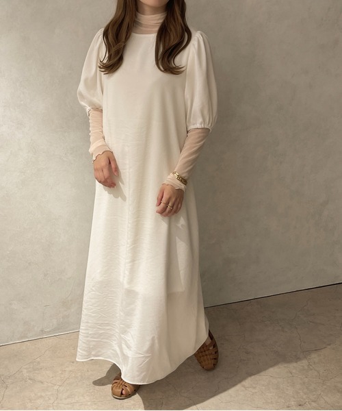 apres jour clair（アプレジュールクレア）の「【apres jour clair】パフスリーブバックオープンワンピース【ZOZOTOWN限定アイテム】（ワンピース・レディース・ベージュ/オフホワイト・フリー/X-LARGE）」の2枚目の写真