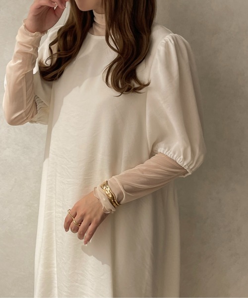 apres jour clair（アプレジュールクレア）の「【apres jour clair】パフスリーブバックオープンワンピース【ZOZOTOWN限定アイテム】（ワンピース・レディース・ベージュ/オフホワイト・フリー/X-LARGE）」の3枚目の写真