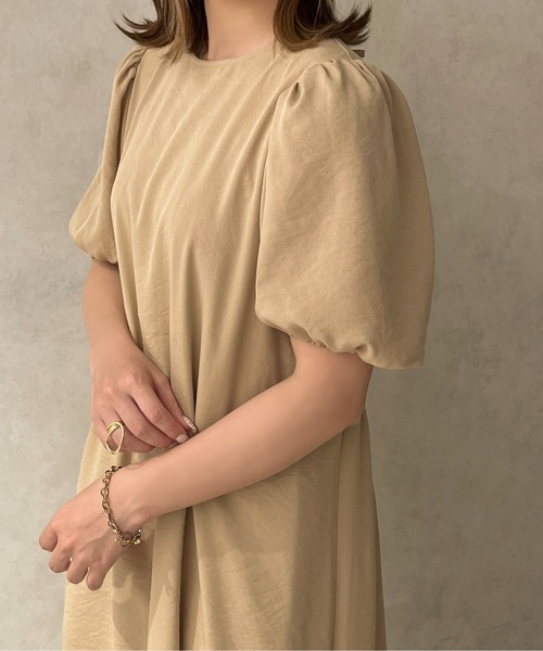 apres jour clair（アプレジュールクレア）の「【apres jour clair】パフスリーブバックオープンワンピース【ZOZOTOWN限定アイテム】（ワンピース・レディース・ベージュ/オフホワイト・フリー/X-LARGE）」の17枚目の写真