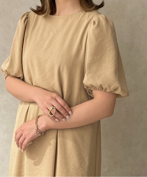 apres jour clair（アプレジュールクレア）の「【apres jour clair】パフスリーブバックオープンワンピース【ZOZOTOWN限定アイテム】（ワンピース・レディース・ベージュ/オフホワイト・フリー/X-LARGE）」の18枚目の写真