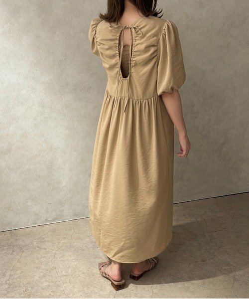 apres jour clair（アプレジュールクレア）の「【apres jour clair】パフスリーブバックオープンワンピース【ZOZOTOWN限定アイテム】（ワンピース・レディース・ベージュ/オフホワイト・フリー/X-LARGE）」の22枚目の写真