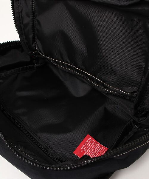 Manhattan Portage（マンハッタンポーテージ）の「Fisk Shoulder Bag Old School（ショルダーバッグ・メンズ・ブラック/ネイビー・SMALL）」の22枚目の写真