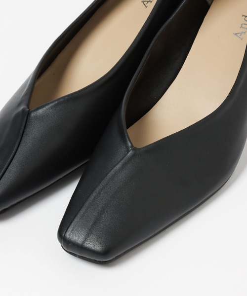 Andemiu（アンデミュウ）の「キリカエスクエアパンプス345774（パンプス・レディース・ブラック/オフホワイト・S/M/L）」の9枚目の写真