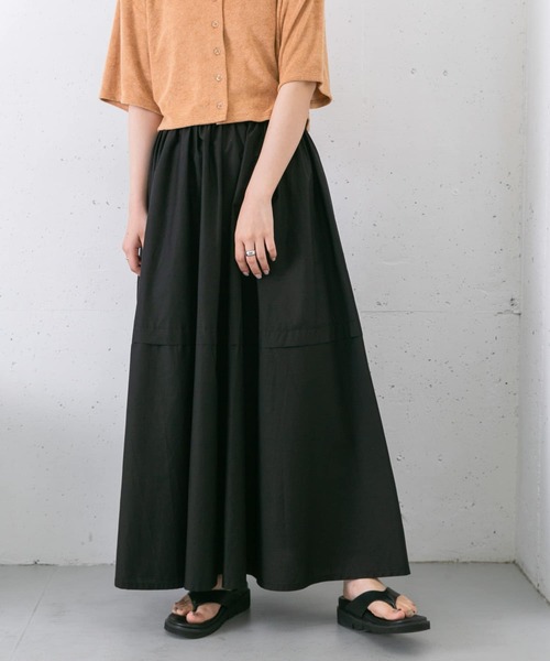 KBF(ケイビーエフ)の「タックボリュームフレアスカート(スカート・レディース・グリーン/オフホワイト/ブラック・ONE)」の3枚目の写真