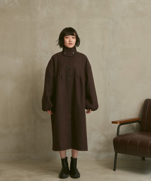 moi tytto（モイテュット）の「【低身長さん向けSサイズあり】袖ボリュームスタンドカラー切替えコート（その他アウター・レディース・ナチュラル/ブラウン・SMALL/MEDIUM）」の9枚目の写真