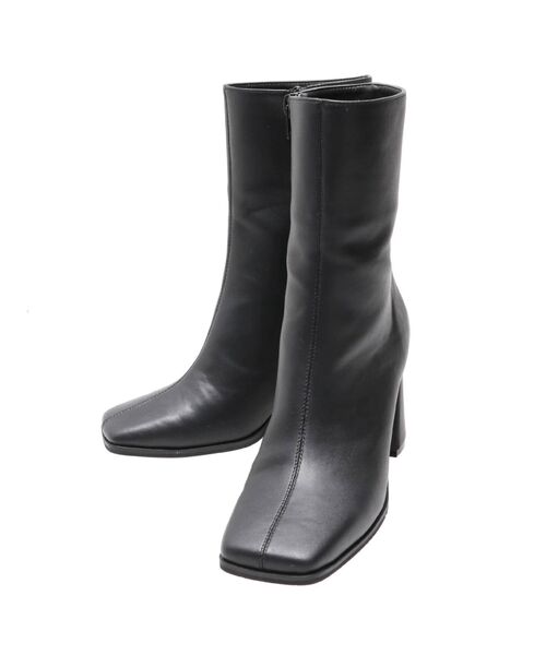 CALNAMUR(カルナムール)の「スクエアショートブーツ(ブーツ・レディース・アイボリー/ブラック・MEDIUM/LARGE/SMALL)」の16枚目の写真