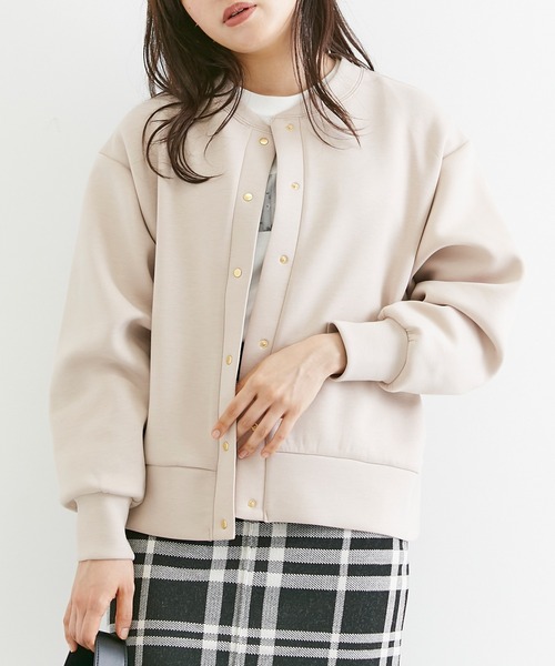 INCEDE（インシード）の「スナップボタンカーディガン（カーディガン/ボレロ・レディース・ブラック/ブルー/グレイッシュベージュ/チャコールグレー/ライトベージュ・LL/3L/4L/M/L）」の4枚目の写真