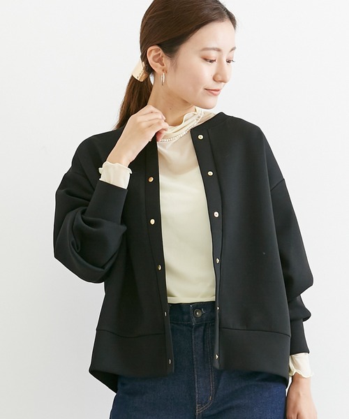 INCEDE（インシード）の「スナップボタンカーディガン（カーディガン/ボレロ・レディース・ブラック/ブルー/グレイッシュベージュ/チャコールグレー/ライトベージュ・LL/3L/4L/M/L）」の6枚目の写真