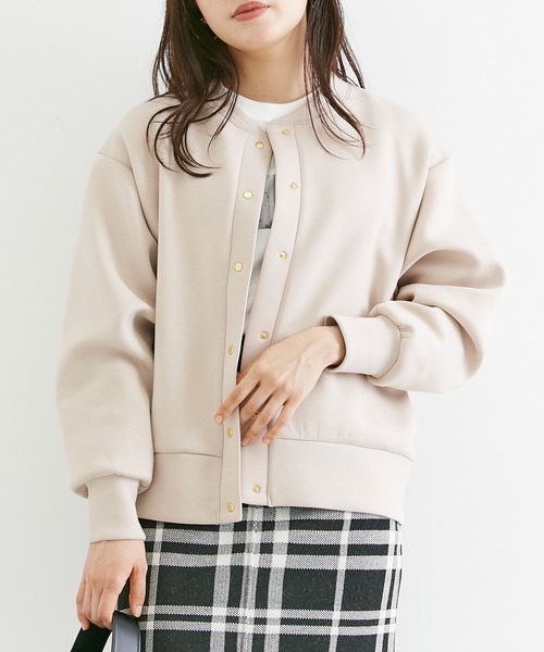 INCEDE（インシード）の「スナップボタンカーディガン（カーディガン/ボレロ・レディース・ブラック/ブルー/グレイッシュベージュ/チャコールグレー/ライトベージュ・LL/3L/4L/M/L）」の16枚目の写真