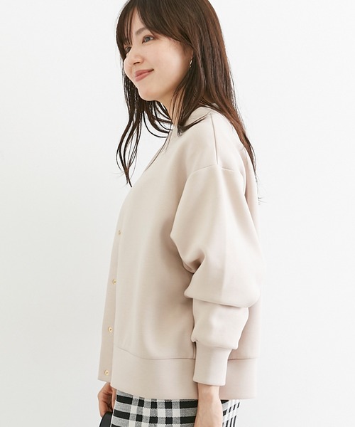 INCEDE（インシード）の「スナップボタンカーディガン（カーディガン/ボレロ・レディース・ブラック/ブルー/グレイッシュベージュ/チャコールグレー/ライトベージュ・LL/3L/4L/M/L）」の17枚目の写真