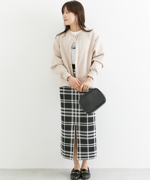 INCEDE（インシード）の「スナップボタンカーディガン（カーディガン/ボレロ・レディース・ブラック/ブルー/グレイッシュベージュ/チャコールグレー/ライトベージュ・LL/3L/4L/M/L）」の19枚目の写真