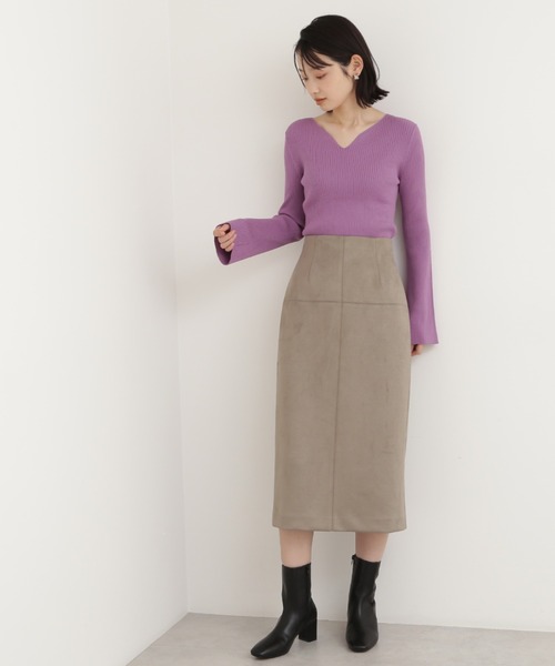 NATURAL BEAUTY BASIC(ナチュラルビューティーベーシック)の「フェイクスエードタイトスカート(スカート・レディース・チャコールグレー/ブルー/グレイッシュベージュ/オレンジ・SMALL/MEDIUM/X-SMALL)」の7枚目の写真