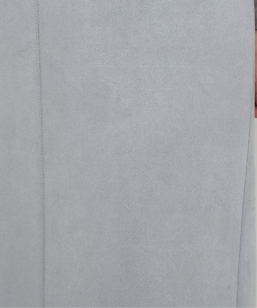 NATURAL BEAUTY BASIC(ナチュラルビューティーベーシック)の「フェイクスエードタイトスカート(スカート・レディース・チャコールグレー/ブルー/グレイッシュベージュ/オレンジ・SMALL/MEDIUM/X-SMALL)」の15枚目の写真