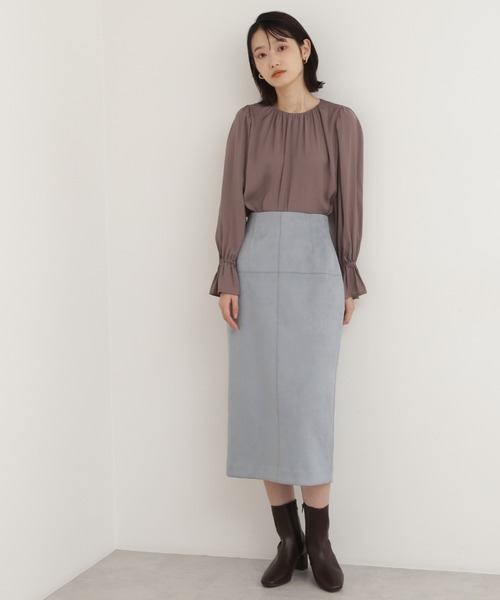 NATURAL BEAUTY BASIC(ナチュラルビューティーベーシック)の「フェイクスエードタイトスカート(スカート・レディース・チャコールグレー/ブルー/グレイッシュベージュ/オレンジ・SMALL/MEDIUM/X-SMALL)」の6枚目の写真