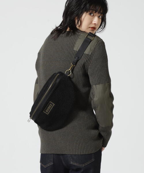 AVIREX（アヴィレックス）の「≪直営店限定≫BOA BODY BAG/ ボアボディーバッグ（ボディバッグ/ウエストポーチ・レディース・ブラック/カーキ系2・F）」の8枚目の写真
