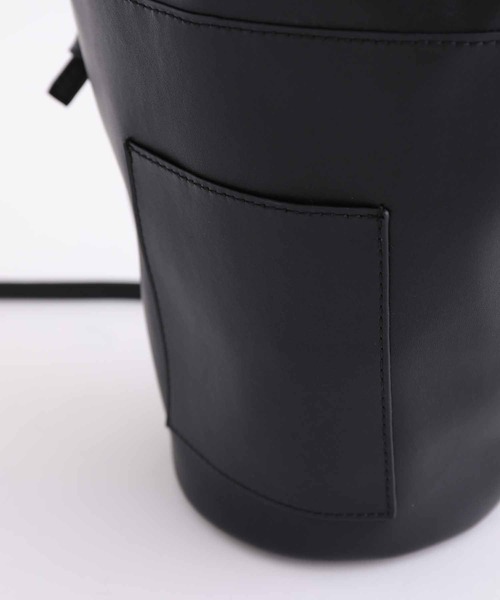 ADAM ET ROPE'（アダムエロペ）の「POP CORN BAG/ポップコーンバッグ/リサイクルレザー/サスティナブル/UNISEX（ショルダーバッグ・メンズ・ブラック/オフホワイト・FREE）」の7枚目の写真