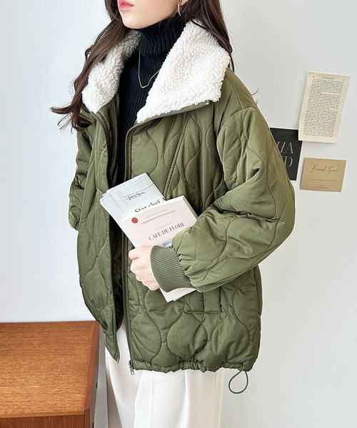 GeeRA（ジーラ）の「衿ボア波キルトブルゾン（ブルゾン・レディース・ブラック/カーキ/サンドグレー・MEDIUM）」の3枚目の写真