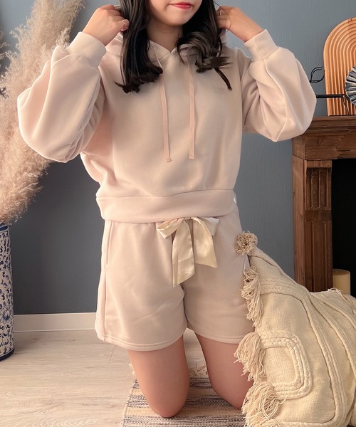 Mysa&Liina(ミーサリーナ)の「yuririn*コラボ パーカー×ショートパンツセット(ルームウェア/パジャマ・レディース・チャコールグレー/ピンクベージュ/サックスブルー/ベージュ・M/L)」の20枚目の写真