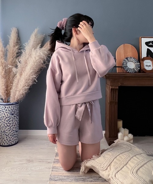 Mysa&Liina(ミーサリーナ)の「yuririn*コラボ パーカー×ショートパンツセット(ルームウェア/パジャマ・レディース・チャコールグレー/ピンクベージュ/サックスブルー/ベージュ・M/L)」の22枚目の写真