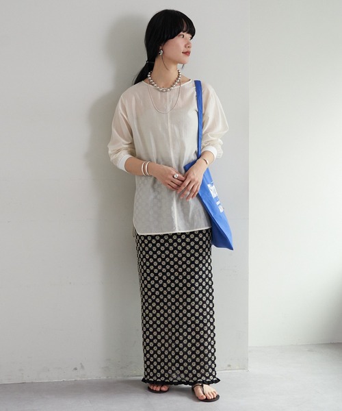 SHENERY（シーナリー）の「シャーリングフラワーロングスカート（スカート・レディース・ブラック/ベージュ/ブルー・38/36）」の14枚目の写真