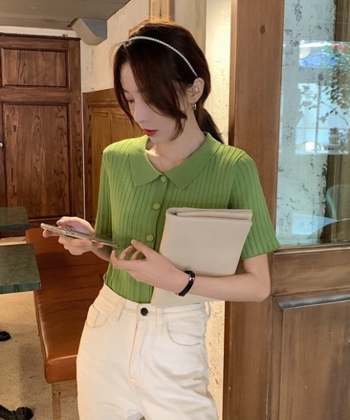 LAC-VERT（ラック・ヴェール）の「変形ボタンリブニットポロシャツ（シャツ/ブラウス・レディース・グリーン/ピンク/ホワイト/ブラック・FREE）」の5枚目の写真