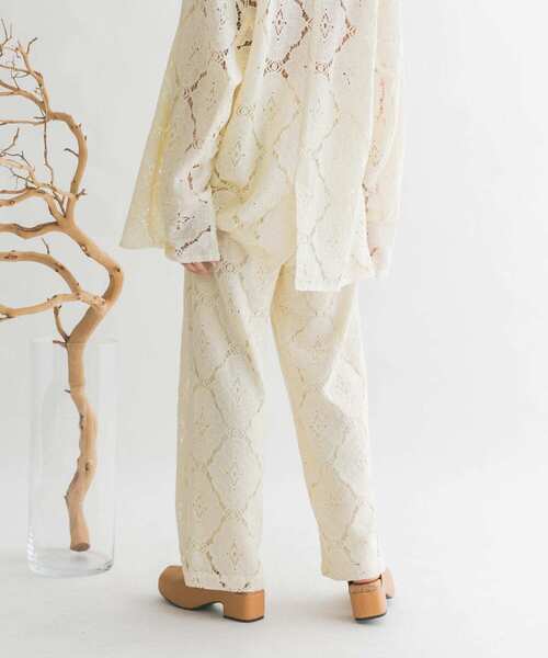 KBF（ケイビーエフ）の「レースストレートイージーパンツ（その他パンツ・レディース・オフホワイト/ブラック/アイボリー・ONE）」の5枚目の写真