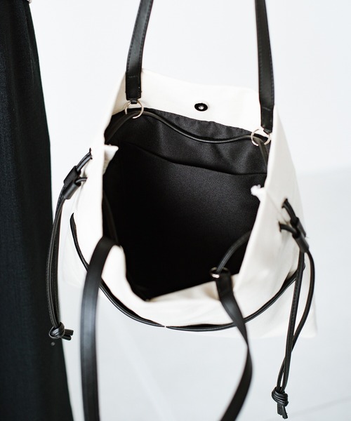 haco!(ハコ)の「【jou jou lier】キャンバス×合皮巾着トートバッグ(トートバッグ・レディース・ブラック/グリーン・ONE SIZE)」の17枚目の写真