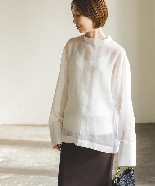 Noble(ノーブル)の「ソフトオーガンジーバックリボンブラウス(シャツ/ブラウス・レディース・ライトグレー/ホワイト・FREE)」の10枚目の写真