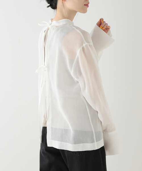 Noble(ノーブル)の「ソフトオーガンジーバックリボンブラウス(シャツ/ブラウス・レディース・ライトグレー/ホワイト・FREE)」の6枚目の写真