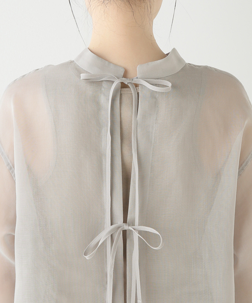 Noble(ノーブル)の「ソフトオーガンジーバックリボンブラウス(シャツ/ブラウス・レディース・ライトグレー/ホワイト・FREE)」の18枚目の写真