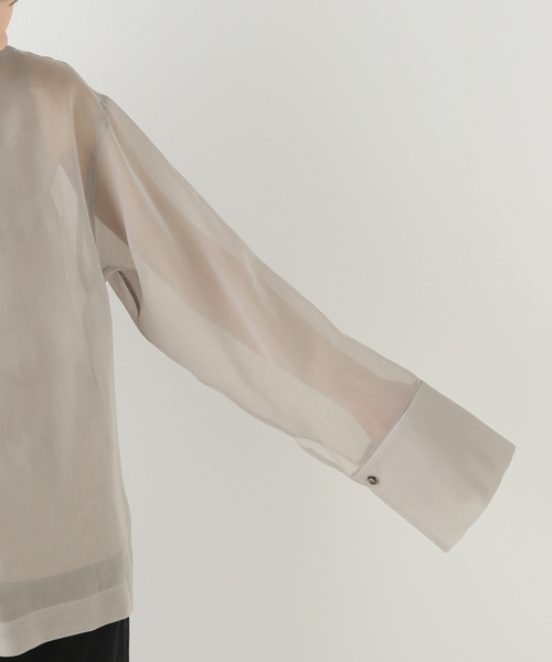 Noble(ノーブル)の「ソフトオーガンジーバックリボンブラウス(シャツ/ブラウス・レディース・ライトグレー/ホワイト・FREE)」の4枚目の写真