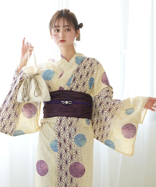 utatane（ウタタネ）の「浴衣3点セット 綿麻 えんじの麻の葉と鞠