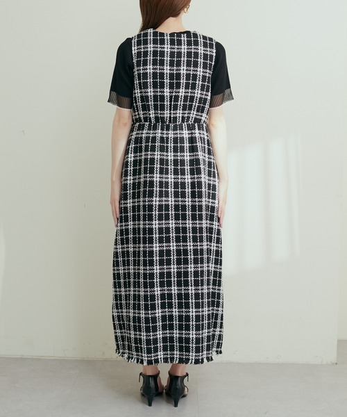 natural couture（ナチュラルクチュール）の「パール釦Vネックジャンスカ（ジャンパースカート・レディース・ブラック/モカ/チェック・FREE）」の21枚目の写真