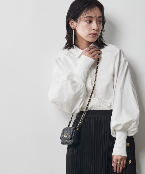 CHIC STYLE（シックスタイル）の「＜大きいサイズ＞袖口リブパフスリーブプルオーバーシャツ シックスタイル（シャツ/ブラウス・レディース・オフホワイト/ブラック・LL/5L/4L/L/3L）」の2枚目の写真