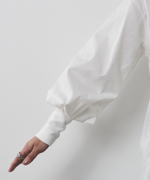 CHIC STYLE（シックスタイル）の「＜大きいサイズ＞袖口リブパフスリーブプルオーバーシャツ シックスタイル（シャツ/ブラウス・レディース・オフホワイト/ブラック・LL/5L/4L/L/3L）」の15枚目の写真